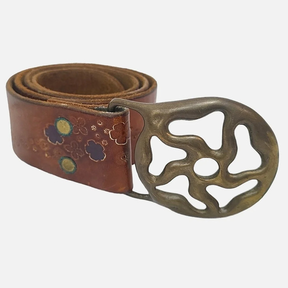 Vintage Other - Brass Shamrock Etched Hand Painted Flower Cognac Leather Belt